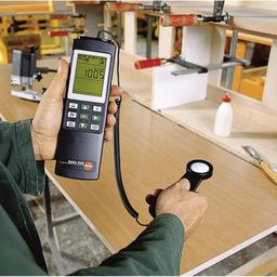 Testo® 545 Light Intensity Measuring Instrument With Data Storage image 2