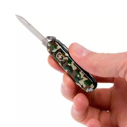 Victorinox Swiss Army Knife - Swiss Classic - 7 Functions,Multi-utility tool with a Pair of Scissors - Camouflage Green, 58 mm (0.6223.94) image 4