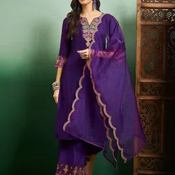 Growdamy Floral Embroidered Thread Work Chanderi Silk Kurta With Trousers & Dupatta-picture-12