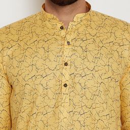 SOJANYA Men Yellow Printed Straight Kurta image 2