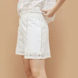 Colour Me By Melange White Cotton Regular Fit Self Pattern Shorts image 3