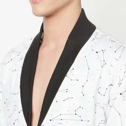 Crimsoune Club White Regular Fit Self Design Jacket image 4