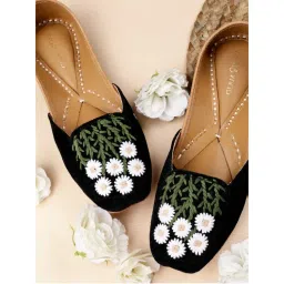GLAM STORY Women's Black Velvet Flower Thread Hand Embroidered Juttis for Women-picture-20