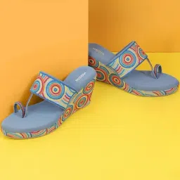Mochi Women's Blue Toe Ring Wedges-image-27