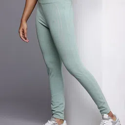 HRX by Hrithik Roshan Women Run On Cloudstrail Trackers Rapid Dry Running Tights-47