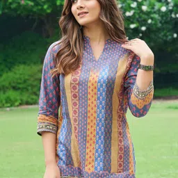 Kaftanize Women Multi Color Short Kurti With Multi Color Print-picture-4