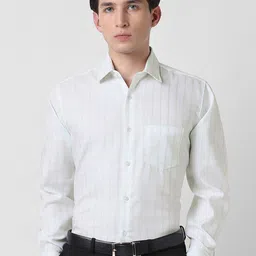 Van Heusen Men Checked Spread Collar Pure Cotton Formal Shirt-image-11