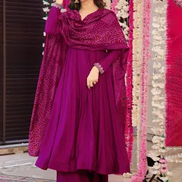 KERI PERRY Women Embroidered Regular Thread Work Kurta with Palazzos & Dupatta Kurta Sets-picture-20