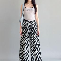 Outzidr Women Printed Wide Leg Trousers-image-35