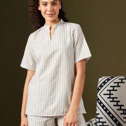 Clovia Women Striped Pure Cotton Night Suit-picture-23