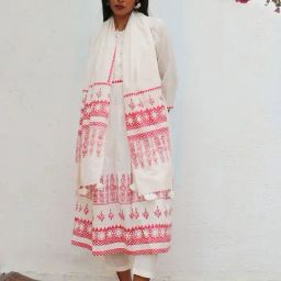 Chidiyaa Bougainvillea Rayma Blockprinted Cotton Stole-image-33