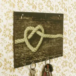 eCraftIndia Heart made of Rope Theme Wooden Key Holder with 6 Hooks-83