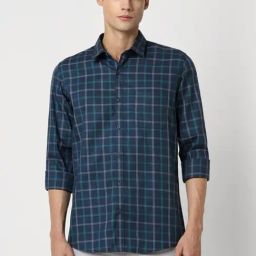 Peter England Blue Cotton Slim Fit Checks Shirt-picture-2