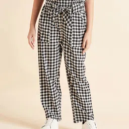 Cherry & Jerry Gingham Checked High Waist Trousers - Black & White-picture-10