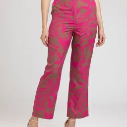SHAYE Pink Floral Print High Rise Trousers-image-12