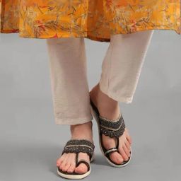 Kolha Women's ANIKA Black Kolhapuri Sandals-image-18