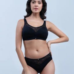 Soie Black Regular Fit Bra & Panty Set-47