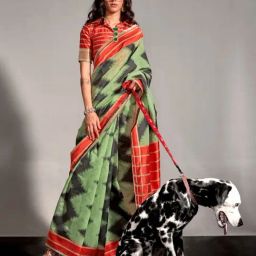 Odette Green Silk Blend Woven Design Saree with Unstitched Blouse Piece-image-109
