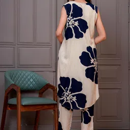 JC4U Printed Tunic With Trouser Co-Ords image 2
