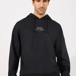 Styli Men Minimal Sand Dune Print Relaxed Fit Hoodie-image-95
