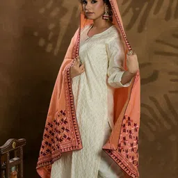 Phulkari Forever Ethnic Motifs Embroidered Dupatta with Phulkari-picture-9
