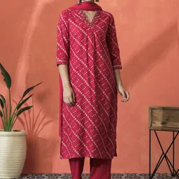 Sangria Bandhani Printed V-Neck Pleated Pure Cotton Straight Kurta With Trouser & Dupatta-12