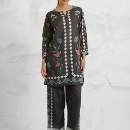 HOUSE OF KARI Printed Round Neck Cotton Tunic With Trousers Co-Ords-picture-13