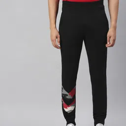 Huetrap Men Black Solid Regular Fit Sustainable Joggers-image-93