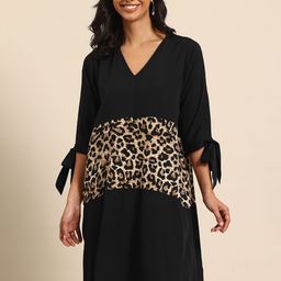 Qurvii Animal Print Slit Sleeve Crepe A-Line Dress-12