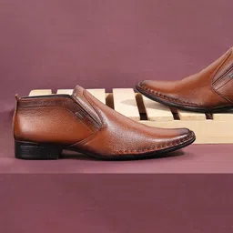 Mochi Men Tan Brown Textured Leather Formal Slip-Ons-image-18