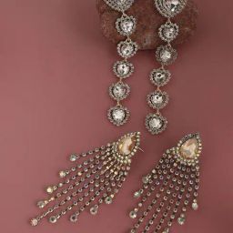 Sohi Chic Pair Elegant Earrings-12