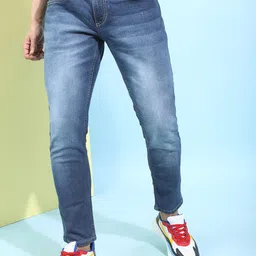 HIGHLANDER Men Tapered Fit Clean Look Light Fade Stretchable Jeans-image-13
