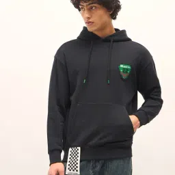 The Bear House Black Relaxed Fit Solid Hoodie-26