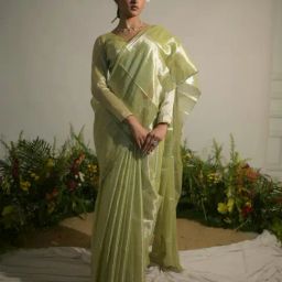 Huts And Looms Green Solid Tissue Saree-picture-15