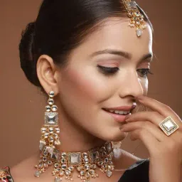 Aatmana Golden Kundan Studded Necklace, Earring, Maang Tikka & Ring Set-picture-16