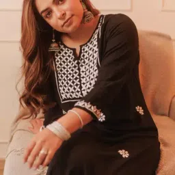 House of Chikankari Black Embroidered Straight Kurta-picture-16