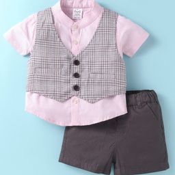 Simply Premium Cotton Woven Half Sleeves Shirt & Shorts Set With Checks Waist Coat - Pink & Grey-image-52
