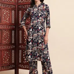 AAYUMI Floral Printed Mandarin Collar A-Line Kurta with Trouser-6