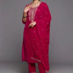 Varanga Pink Embroidered Kurta Pant Set With Dupatta-image-46