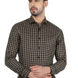 Metal Brown Cotton Slim Fit Checks Shirt-picture-16