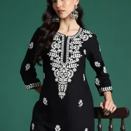 Indo Era Black Regular Fit Embroidered Kurta-picture-11