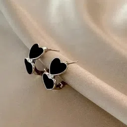 ONUYX Heart Shaped Hoop Earrings-25