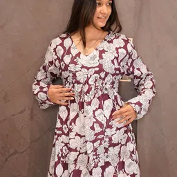 THE WHITE FEATHERS Floral Print Cotton Longline Top-image-56