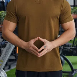 StyleCast x Revolte Men Solid Round Neck T-shirt-image-35
