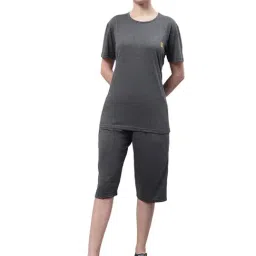 Vimal Jonney Grey T-Shirt With Capris-image-27