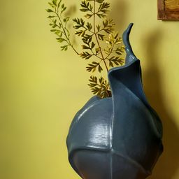 Archadia Black Figurine Showpiece-image-75