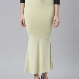TWIN BIRDS Green Plain Saree Shapewear-image-89