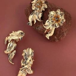 Sohi Exclusivity Redefined Unconventional Earrings-18