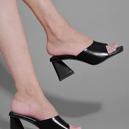 Shoetopia Girls Square Toe Block Heels-3