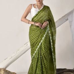Sutra¿Attire Green Silk Regular Fit Saree-image-69